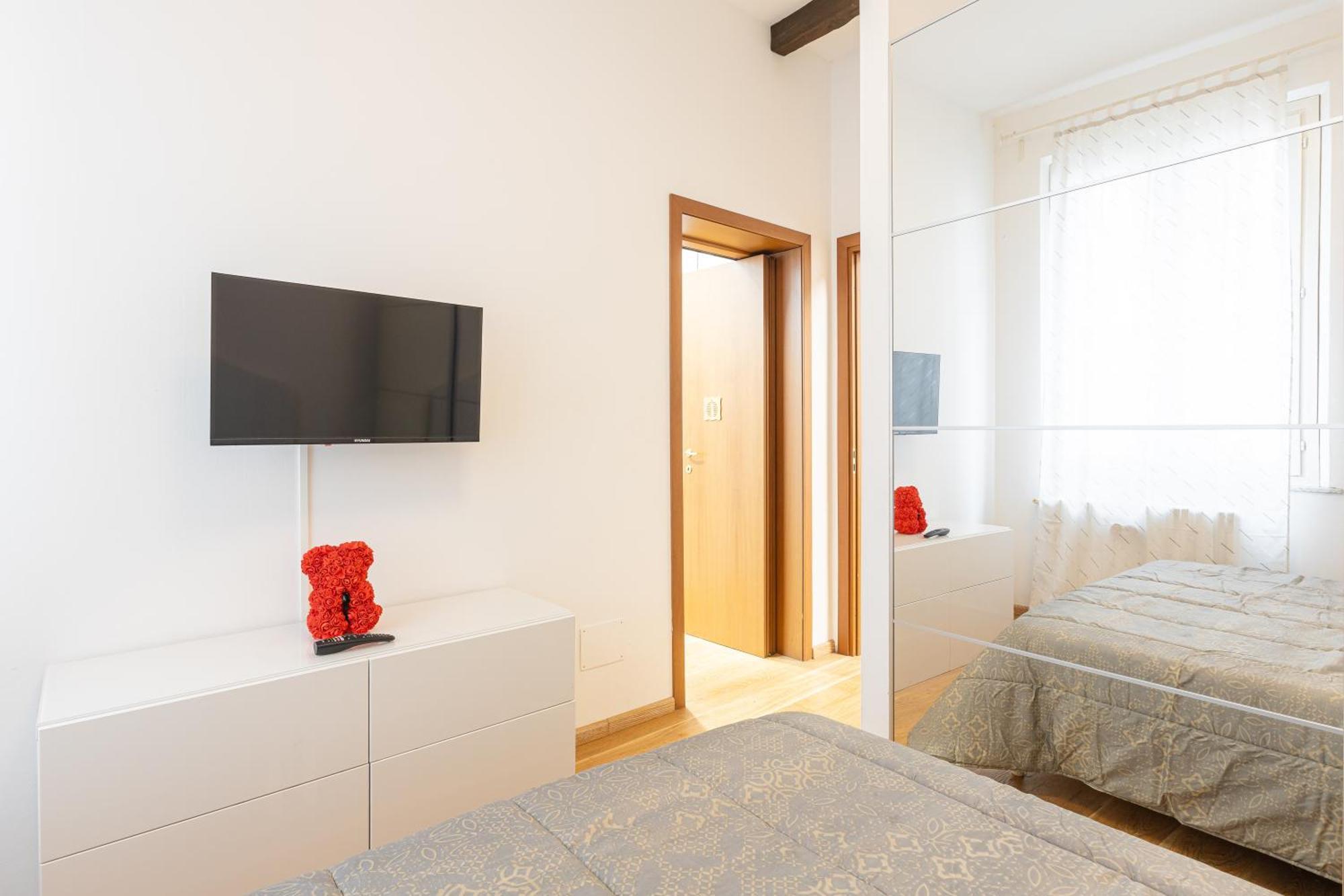 Ferienwohnung Molinari House Modena Centro Diamond Exterior foto